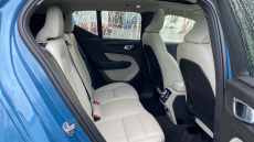 Volvo XC40 2.0 B4P Ultra Dark 5dr Auto Petrol Estate